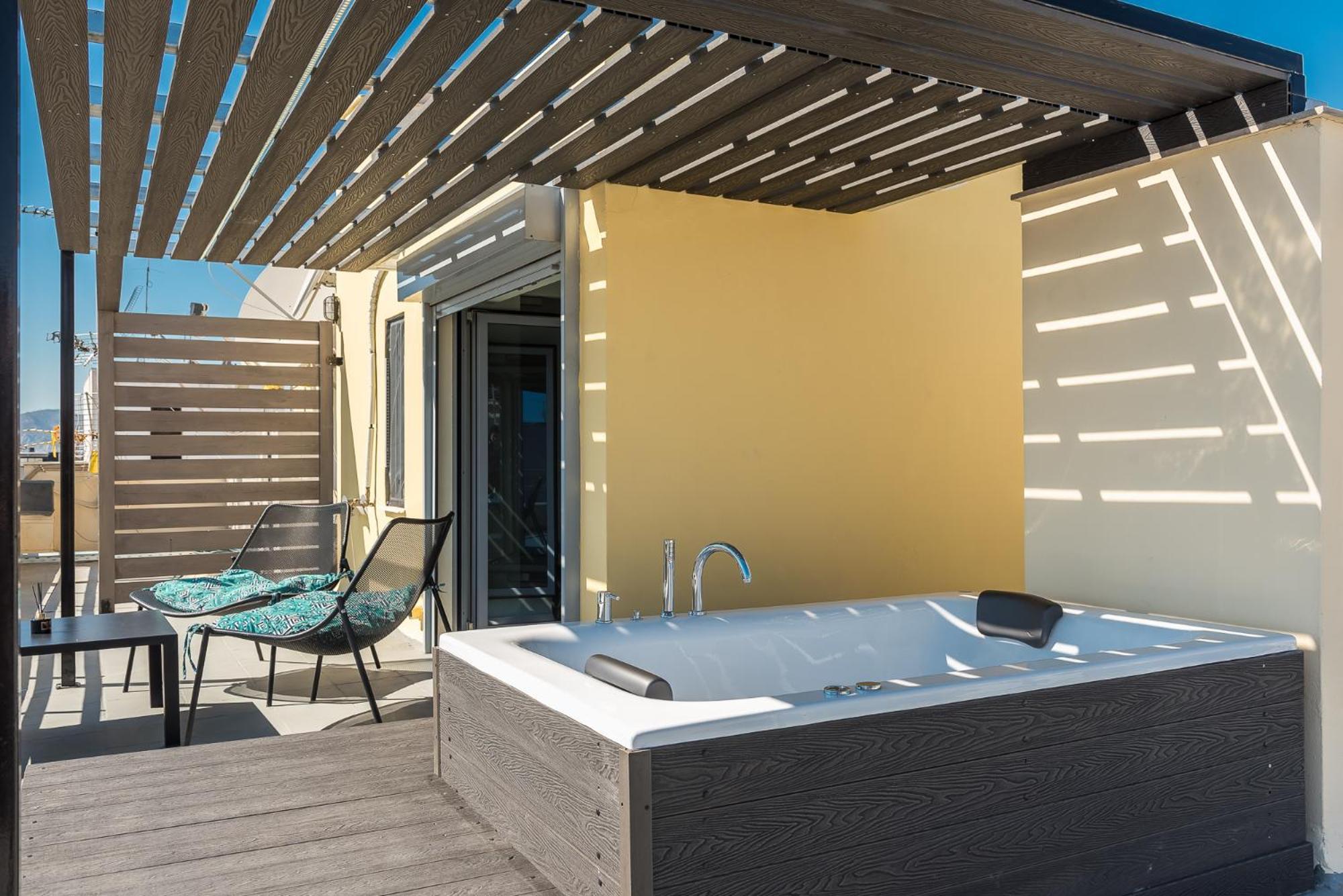 Acropolis View Mini Sky Suite & Hot Tub Atenas Exterior foto